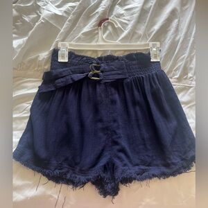 Navy blue high rise Umgee shorts.